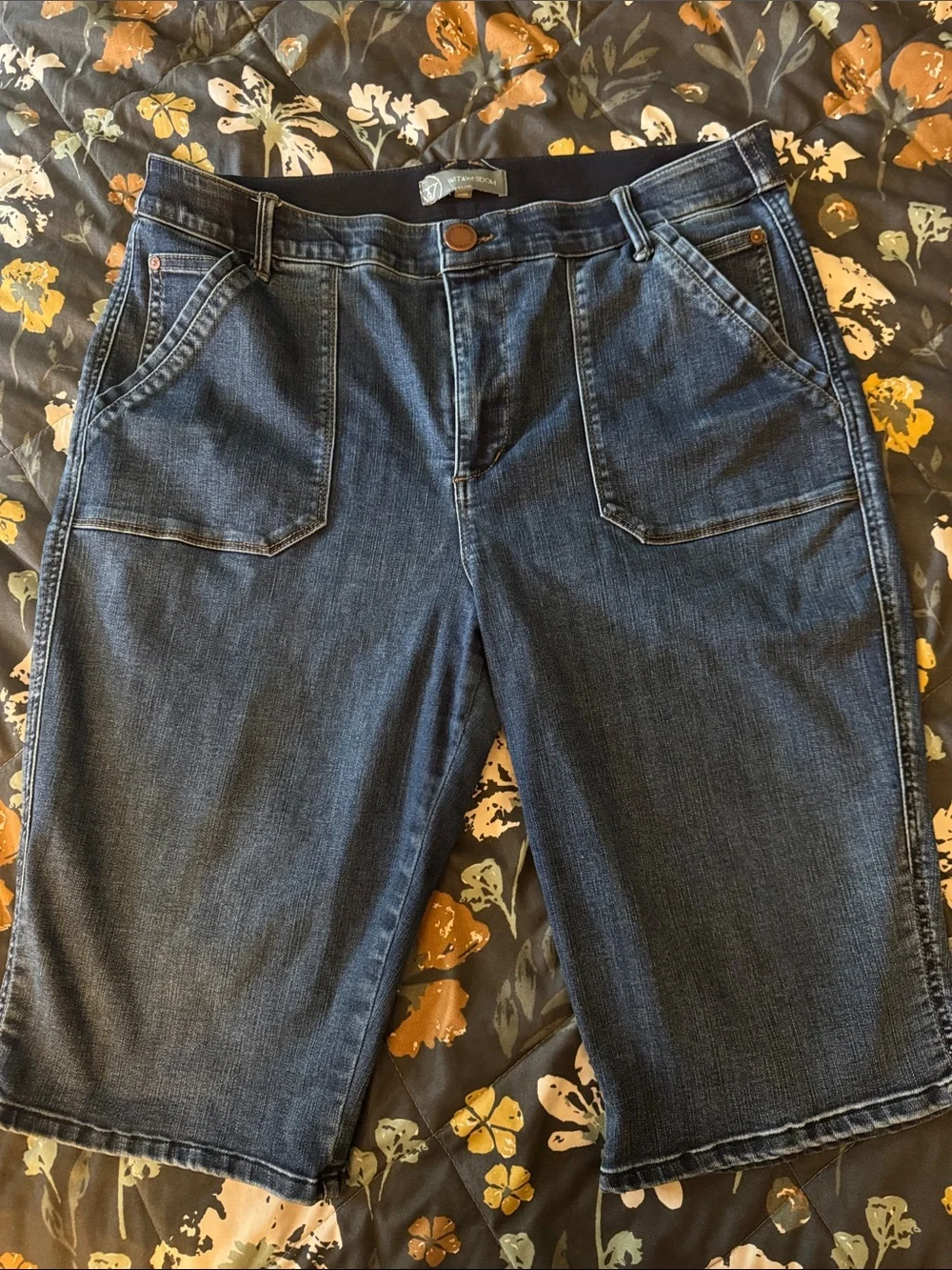 Wit & Wisdom long Bermuda shorts